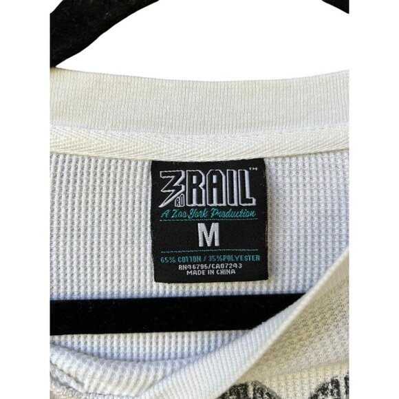 Third Rail Size M White Long Sleeve Thermal Skull‎ & Wings Graphic - Picture 2 of 4
